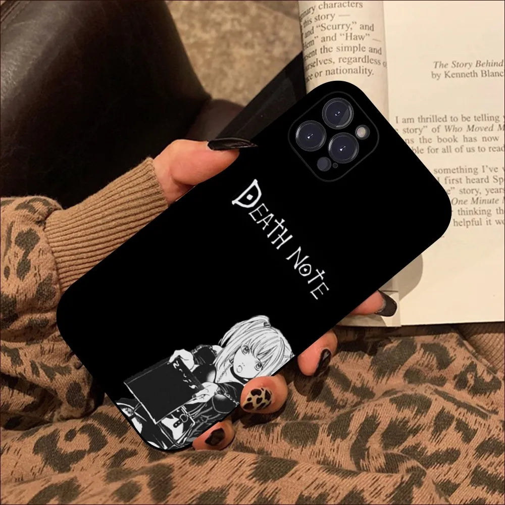 A black phone case featuring Misa Amane, a character from Death Note