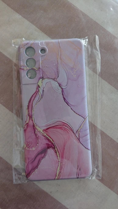 different pink hues marble pattern phone case