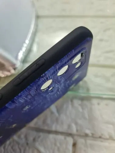 Side view of Samsung Note case